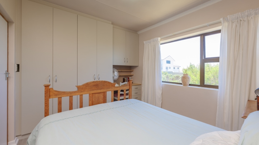 4 Bedroom Property for Sale in Struisbaai Western Cape